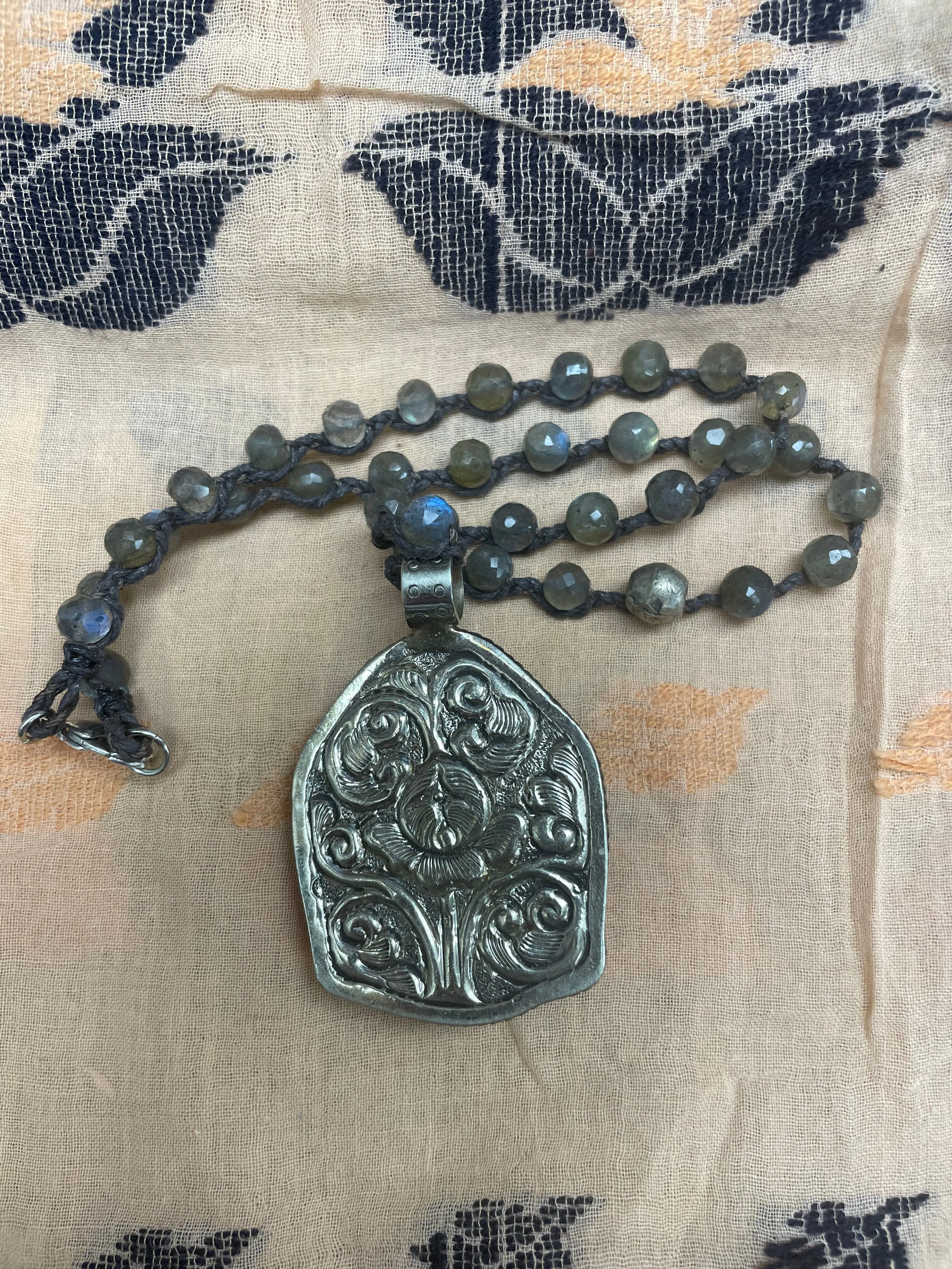 Buddha Carved in Labradorite Short Necklace