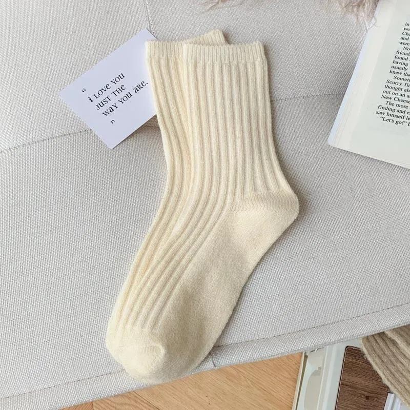 Elegant Cashmere Blend Women's Winter Socks Inspired by Japanese Style