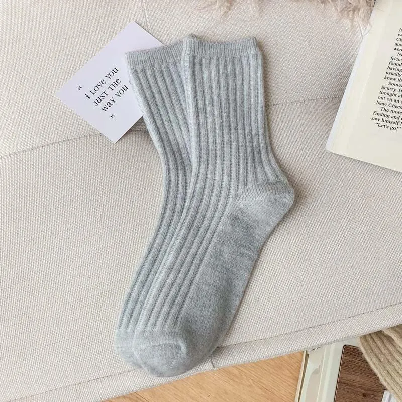 Elegant Cashmere Blend Women's Winter Socks Inspired by Japanese Style