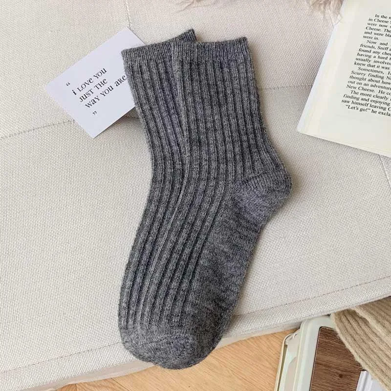 Elegant Cashmere Blend Women's Winter Socks Inspired by Japanese Style