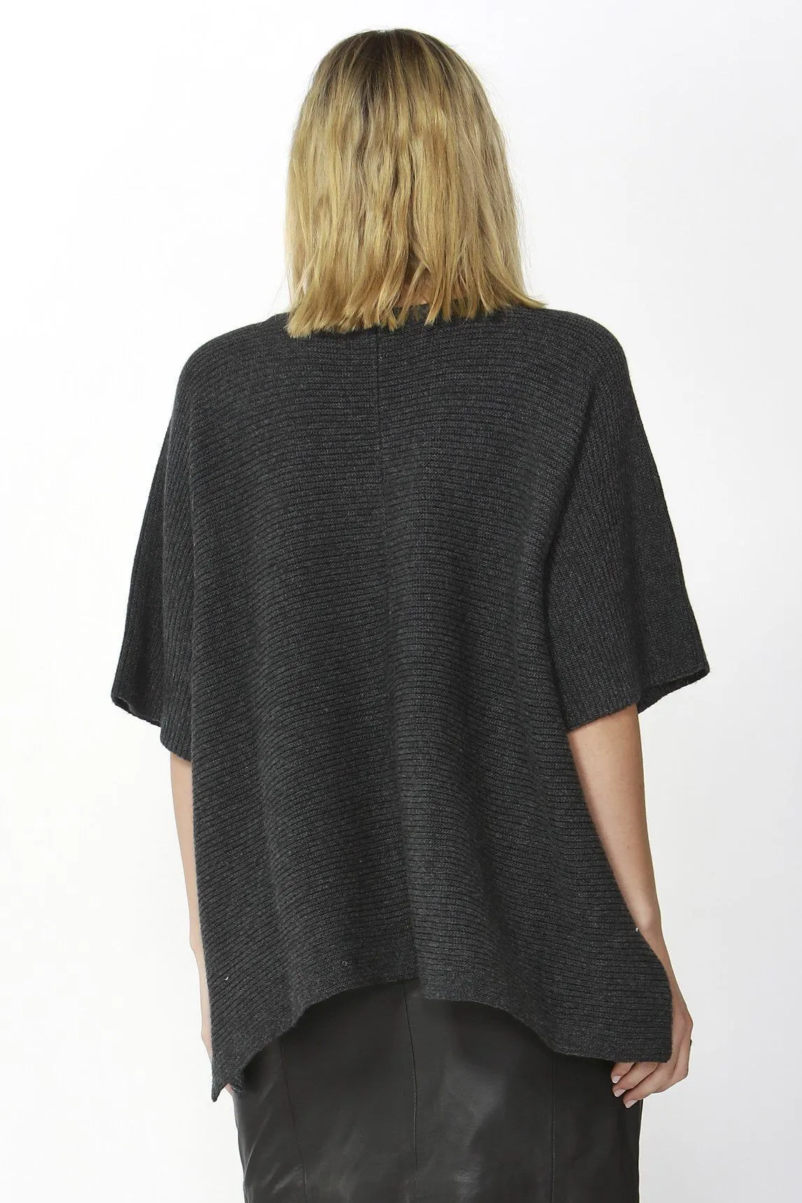 Fate   Becker Aveen Cropped Knit in Charcoal