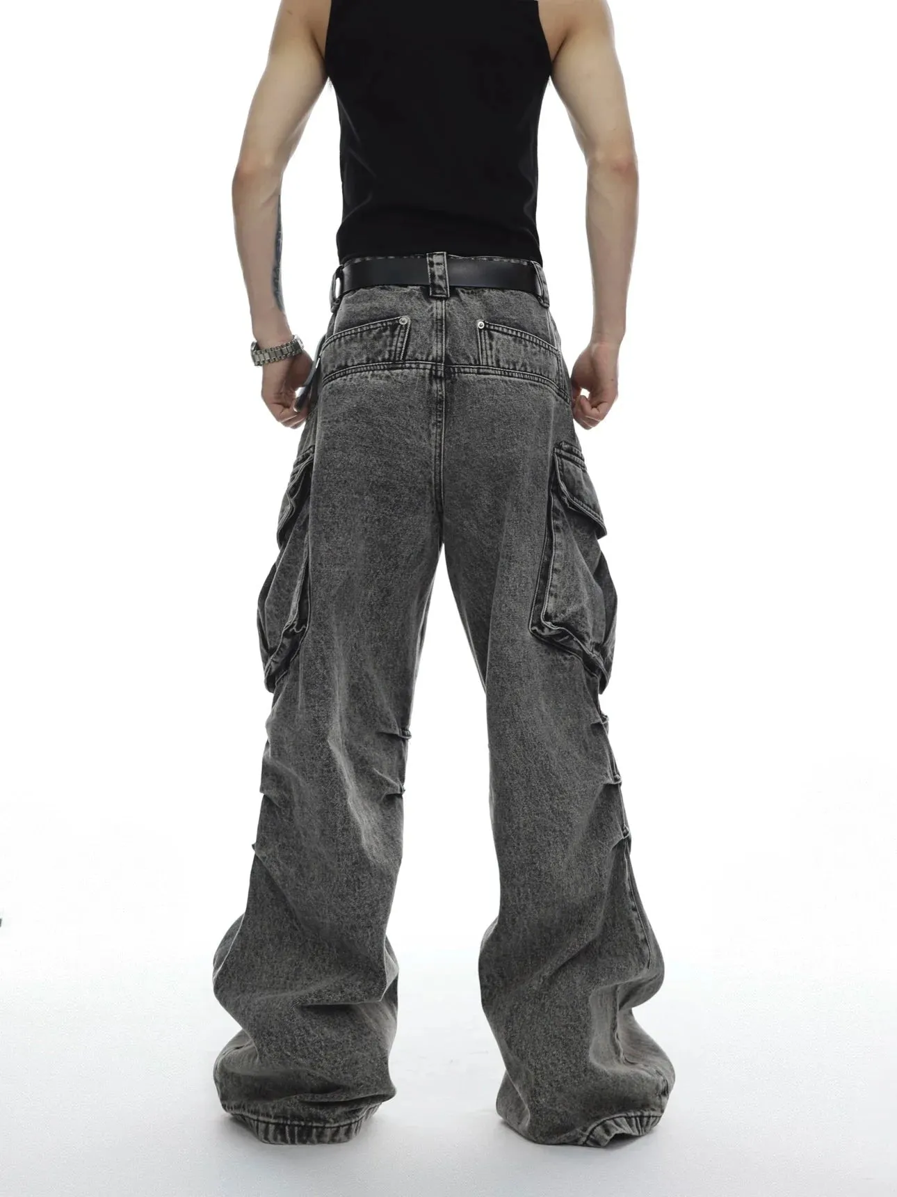 Men's Distressed Washed  Wide-LegJ eans with Oversized Pockets