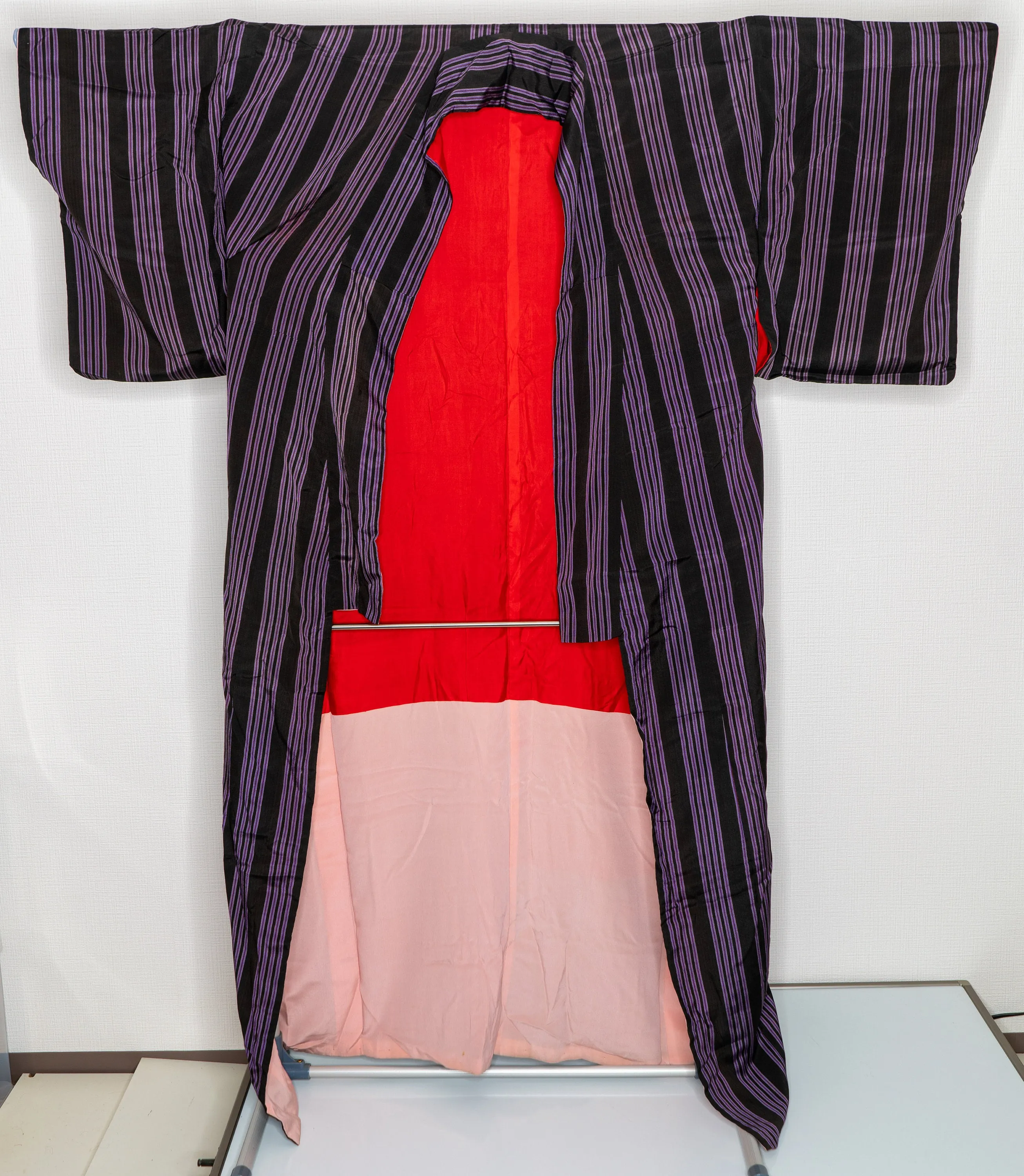 Shiny Striped 1960s Vintage Silk Kimono - Purple Black White Lines - Super Smooth Retro Style