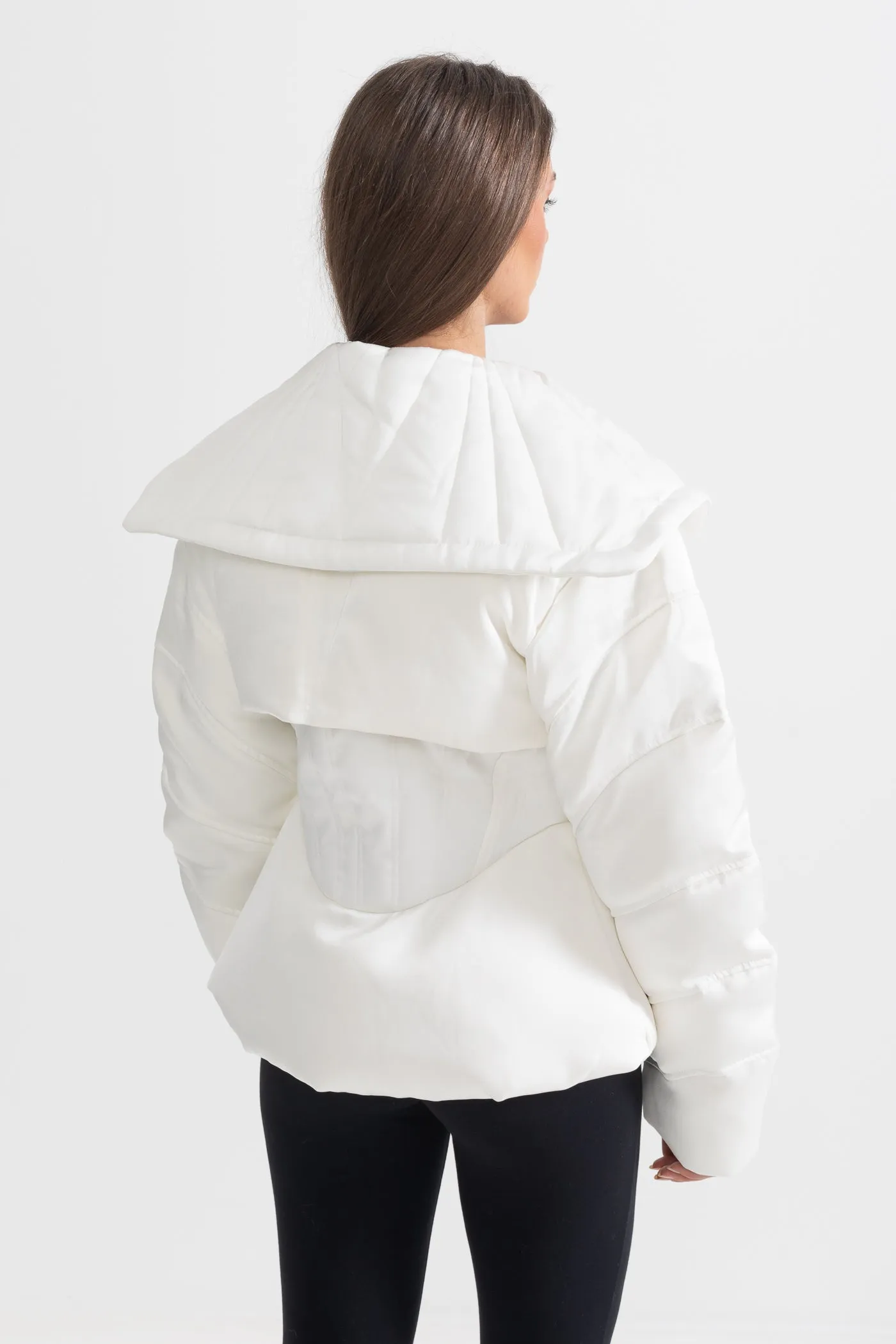 Structured Puffer Jacket With Oversized Lapels - White